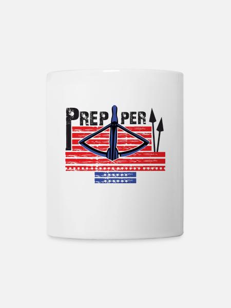 Prepper überlebt mit Armbrust - Tasse - Weiß
