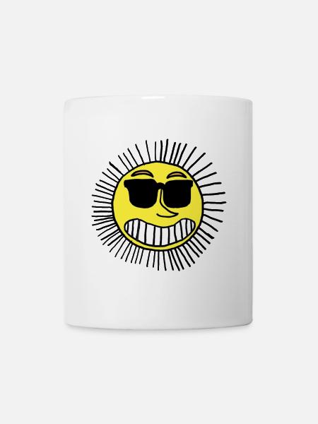 Sun Smiling Vintage Glasses - Mug - white