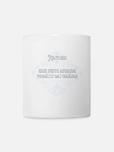 Rentner 22 Eine echte Legende verlässt das Gelände - Tasse - Weiß