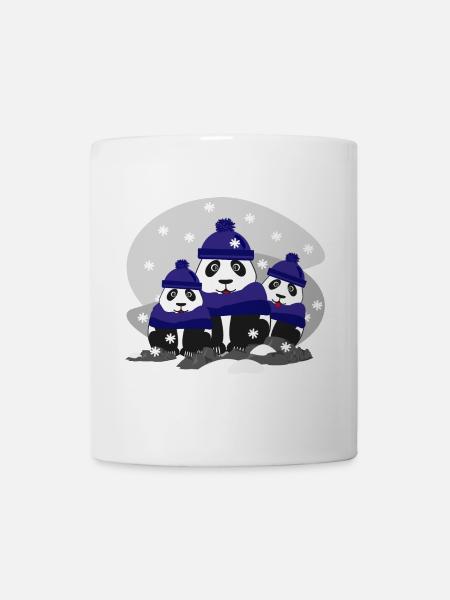 Liebe Panda Familie im Winter mit Mützen. - Tasse - Weiß