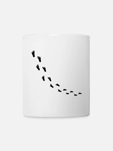 fussabdruecke_kommt - Tasse - Weiß