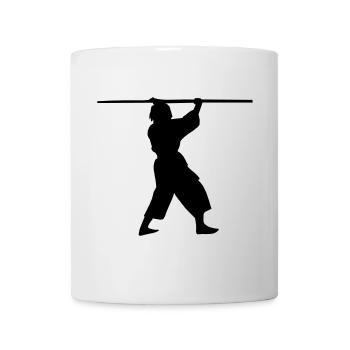 Kobudo mit langem Bo über dem Kopf Schattenfigur - Tasse - Weiß - Vorne