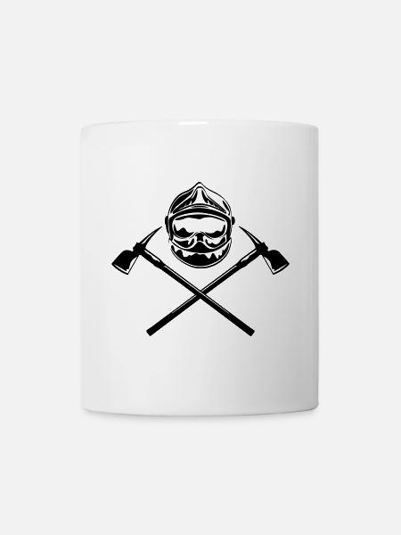 casque_pompier_deux haches - Mug blanc - blanc