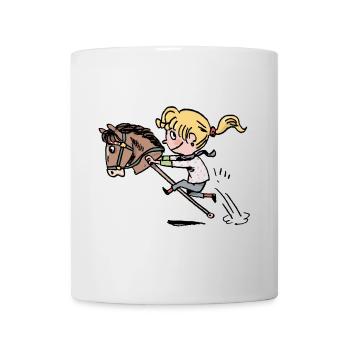 Fröhliches Mädchen reitet ein Steckenpferd - Tasse - Weiß - Vorne