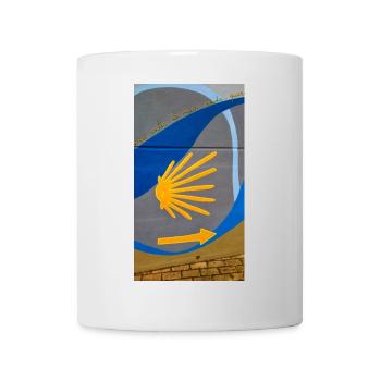 Golden rays on urban arch - Mug - white - Front