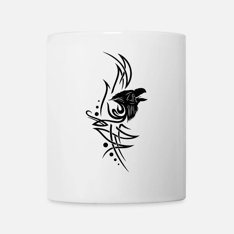 Tatouage avec tête de corbeau. - Mug blanc - blanc