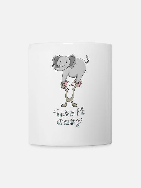 Maus trägt Elefant "Take it easy" positiver Spruch - Tasse - Weiß