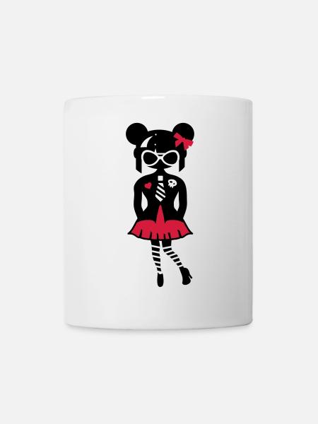 Fille en look anime gothique avec des lunettes de soleil - Mug blanc - blanc