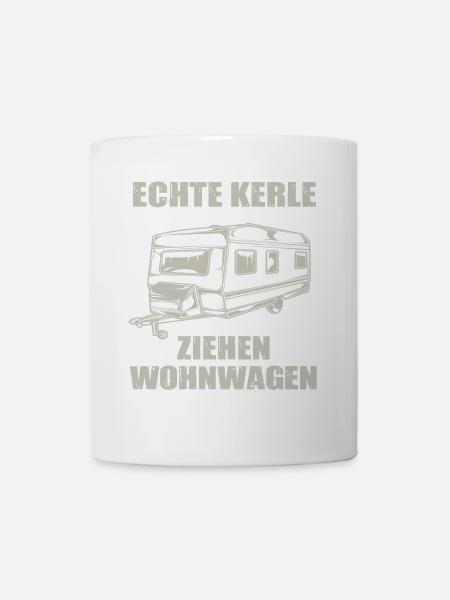 Echte Kerle Ziehen Wohnwagen - Tasse - Weiß