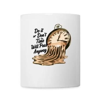 Zeitloses Motivationszitat mit schmelzenden Uhren - Tasse - Weiß - Vorne