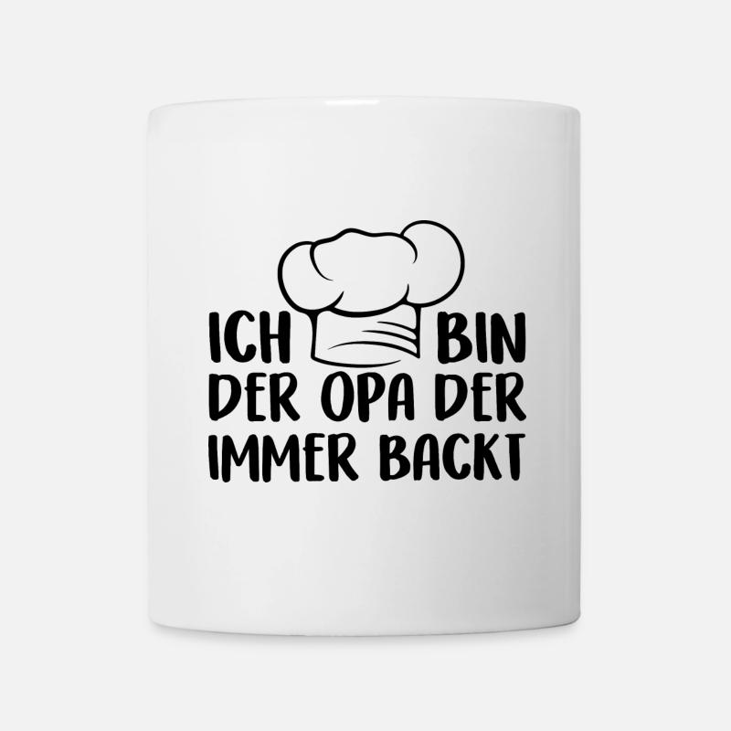 Ich bin der Opa der immer backt - Tasse - Weiß