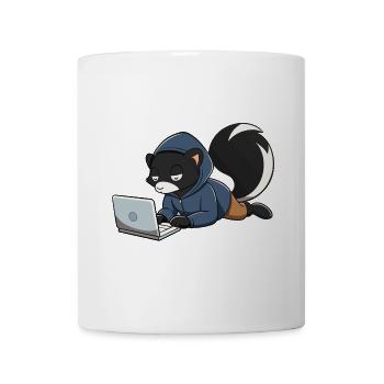 Cute hacker skunk in a hoodie in front of the PC - Mug - white - Front