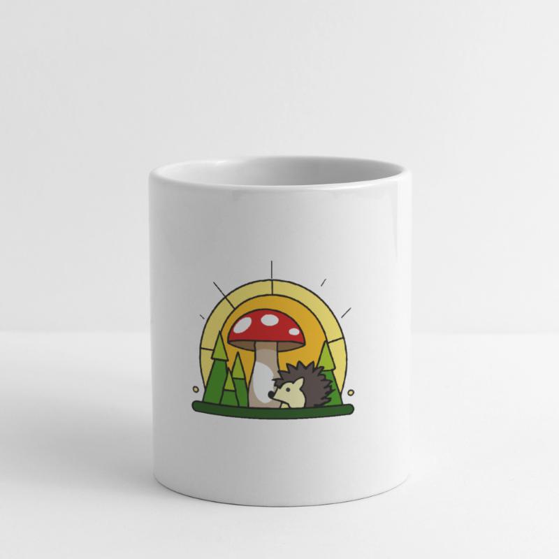 Petit hérisson sous un agaric de mouche Mug blanc