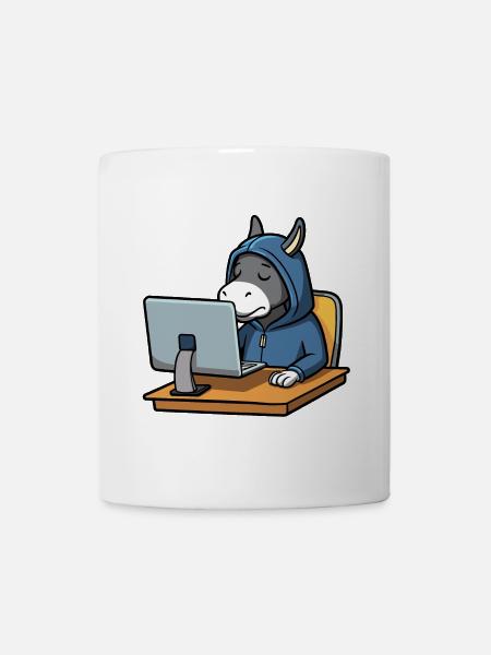 Niedlicher Hacker Esel schläft im Hoodie vorm PC - Tasse - Weiß