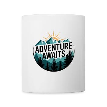 Adventure Awaits – Bergpanorama - Tasse - Weiß - Vorne