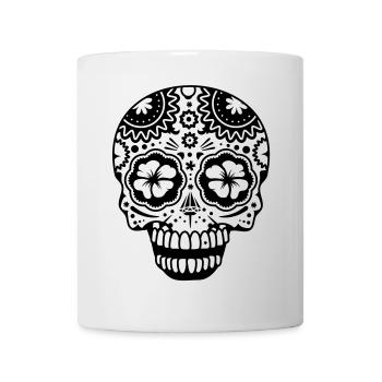 Ein lachender Totenkopf im Stil der Sugar Skulls - Tasse - Weiß - Vorne