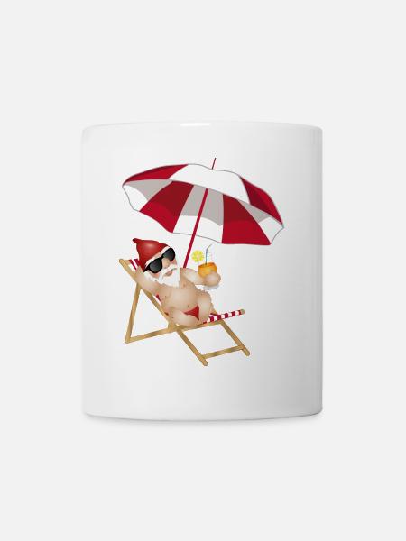 cooler Gartenzwerg im Liegestuhl am Strand - Tasse - Weiß