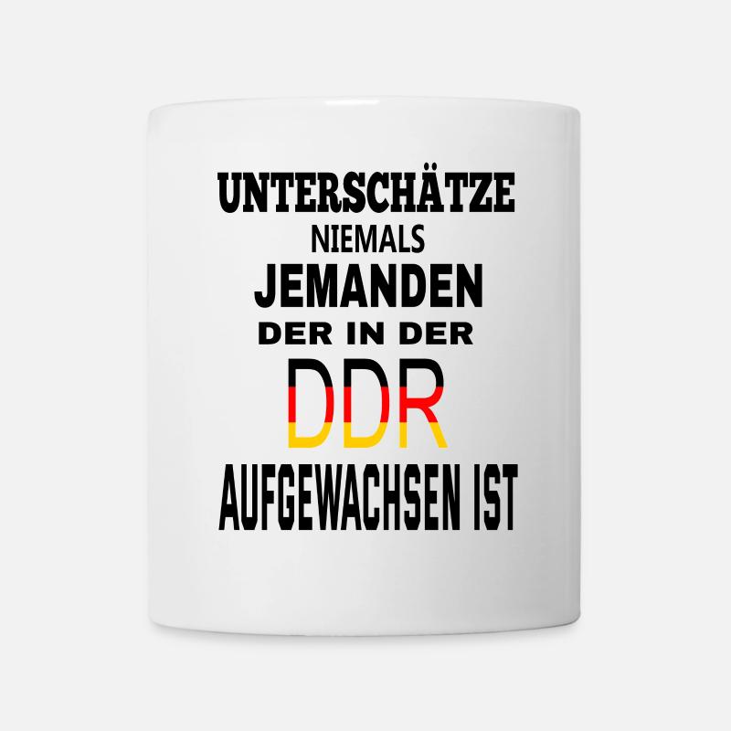 DDR Flag Design auf Kleidung - Tasse - Weiß