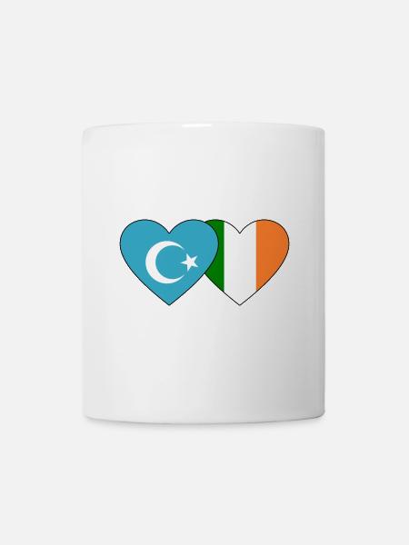 Cœur de drapeau ouïghour irlandais - Mug blanc - blanc