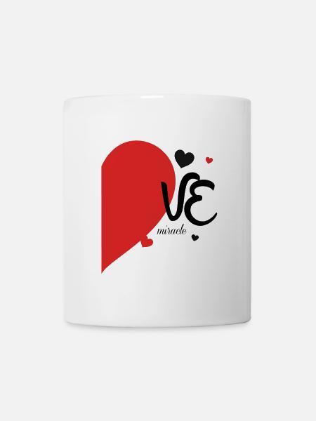 Romantisches Herzblatt-Design auf Textil - Tasse - Weiß