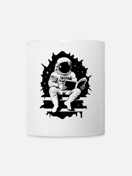 Astronaut liest ein Buch - Tasse - Weiß