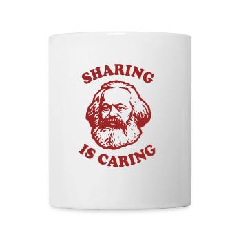 Sharing is caring - Lustiger Karl Marx Cartoon - Tasse - Weiß - Vorne