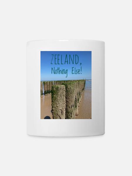 Zeeland Statements am Strand - Tasse - Weiß