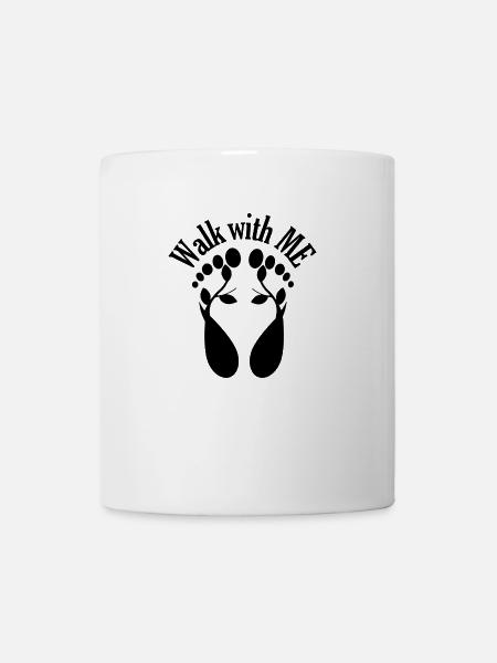 Marcher avec les pieds ME noirs - Mug blanc - blanc