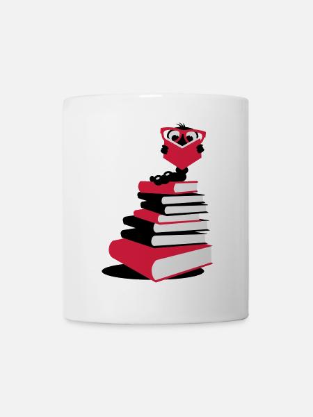 Un rat de bibliothèque avec un livre - Mug blanc - blanc