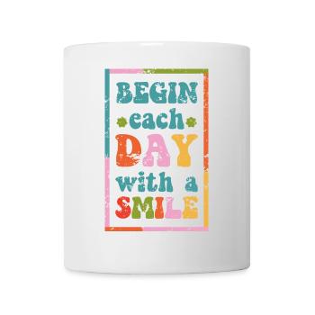 Motivierender T-Shirt Smile Day Grunge Effekt - Tasse - Weiß - Vorne
