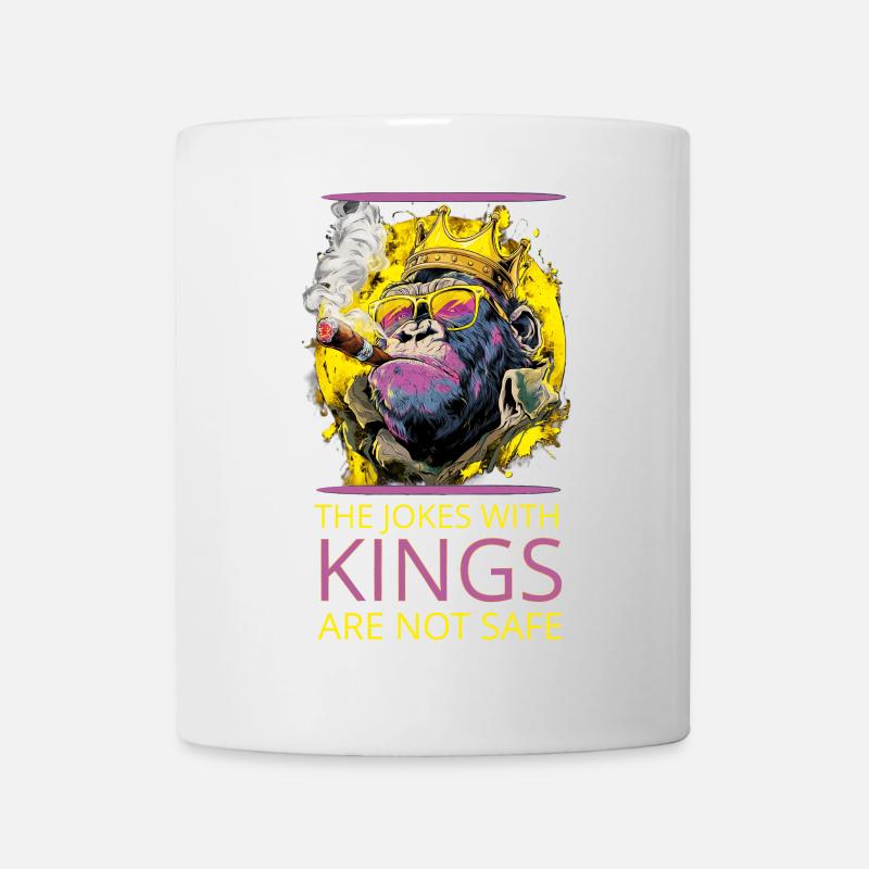 Gorilla mit Krone und Zigarre - Tasse - Weiß