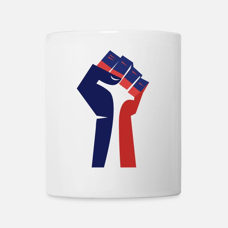 Le poing levé (tricolore, bleu, blanc, rouge) - Mug blanc - blanc