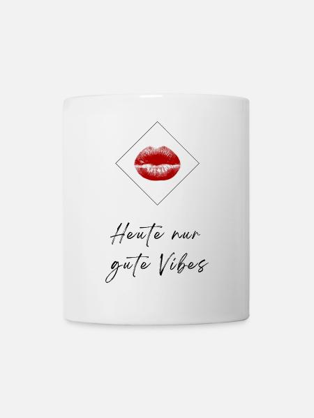 Kussmund | Nur gute Vibes – Kussmund Design - Tasse - Weiß
