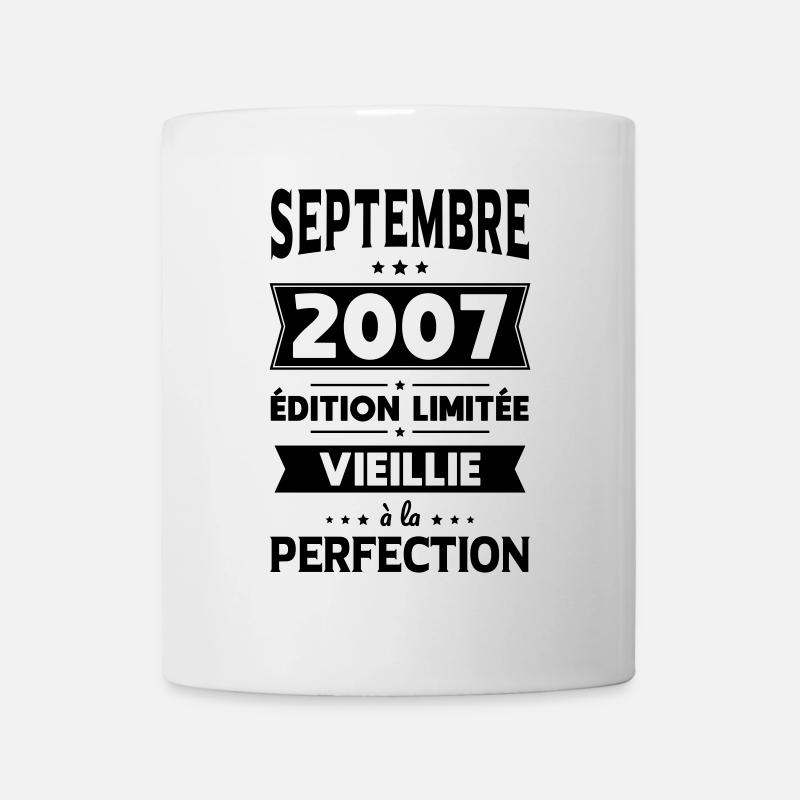 Anniversaire 18 ans - Septembre 2007 Perfection - Mug blanc - blanc