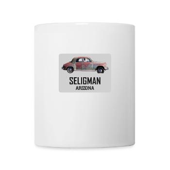 Old car in Seligman in Arizona, US Road 66 - Mug - white - Front