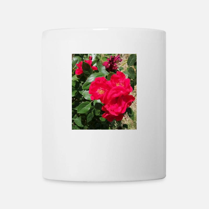 roses rouge avec ses feuilles - Mug blanc - blanc