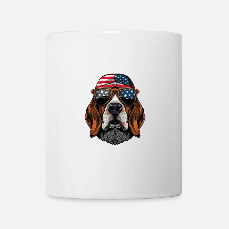 Chien Beagle avec lunettes de soleil américaines - Mug blanc - blanc