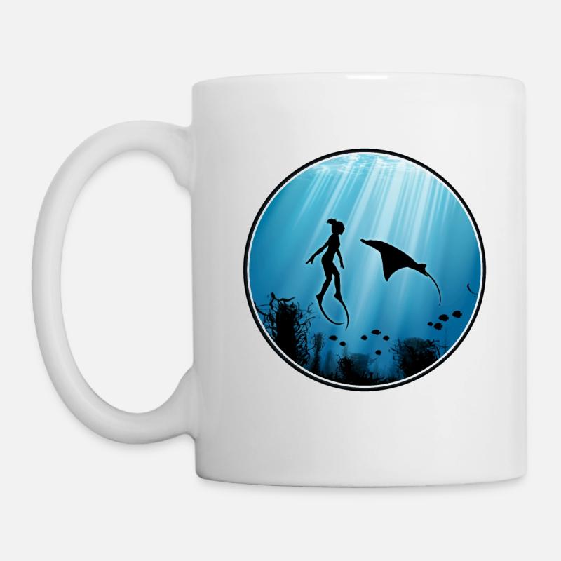 Freitaucher und Mantarochen - Tasse - Weiß