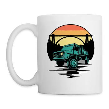 Sonnenuntergang eine Brücke und ein LKW - Tasse - Weiß - Links