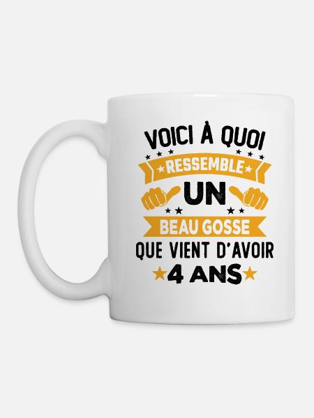 Voici à quoi ressemble un beau gosse 4 Ans - Mug blanc - blanc