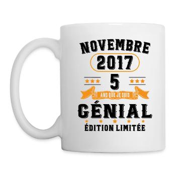 5 Ans Anniversaire Vintage Né(e) en Novembre 2017 - Mug blanc - blanc - Gauche