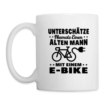Einen alten Mann mit einem E-Bike - Tasse - Weiß - Links