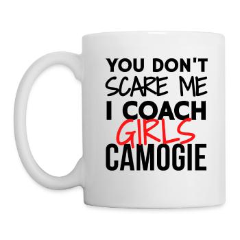 Du erschreckst mich nicht Ich trainiere Mädchen Camogie - Tasse - Weiß - Links