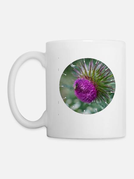 Die Distelblüte wird oft als Unkraut verschrien - Tasse - Weiß