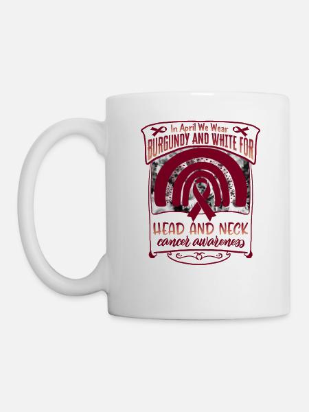 Kopf und Hals Krebs Hemd, Im April tragen wir - Tasse - Weiß
