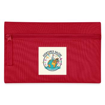 Adventures Galley World in Aktion - Federtasche - Rot - Vorne
