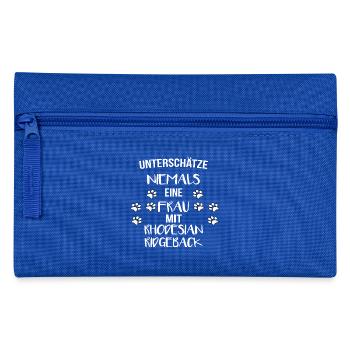 unterschaetze niemals frau mit rhodesian ridgeback - Federtasche - Royalblau - Vorne