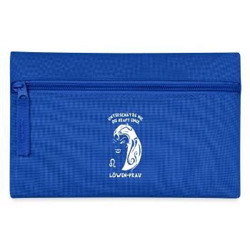 Never underestimate the power of a lion woman - Pencil Case - royal blue - Front