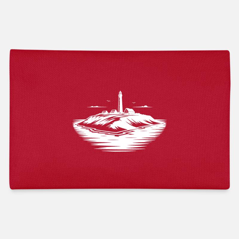 Île avec phare sur la côte Trousse