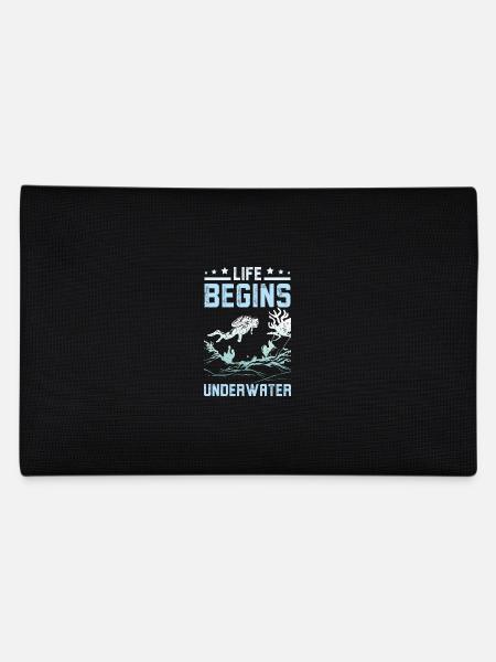 Life Begins underwater - Federtasche - Schwarz - Hinten